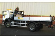 18-dropside-tonne-4x4-with-crane