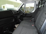 3.5t-dropside-seats